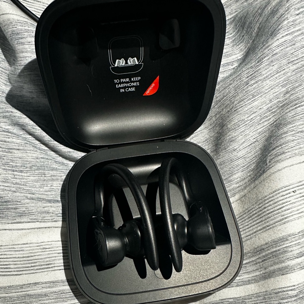 Beats Powerbeats Pro Wireless Earbuds